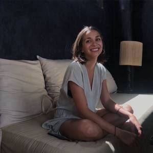 Meet your Posher, Maya